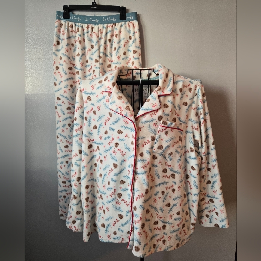 Hanes Fleece Pajama Set with Floral Winter Berry Print Size 3X - Picture 1 of 8